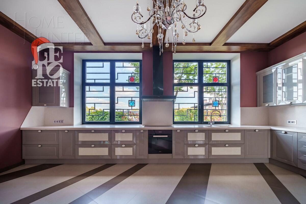 2-этажный коттедж 745 м² с отделкой