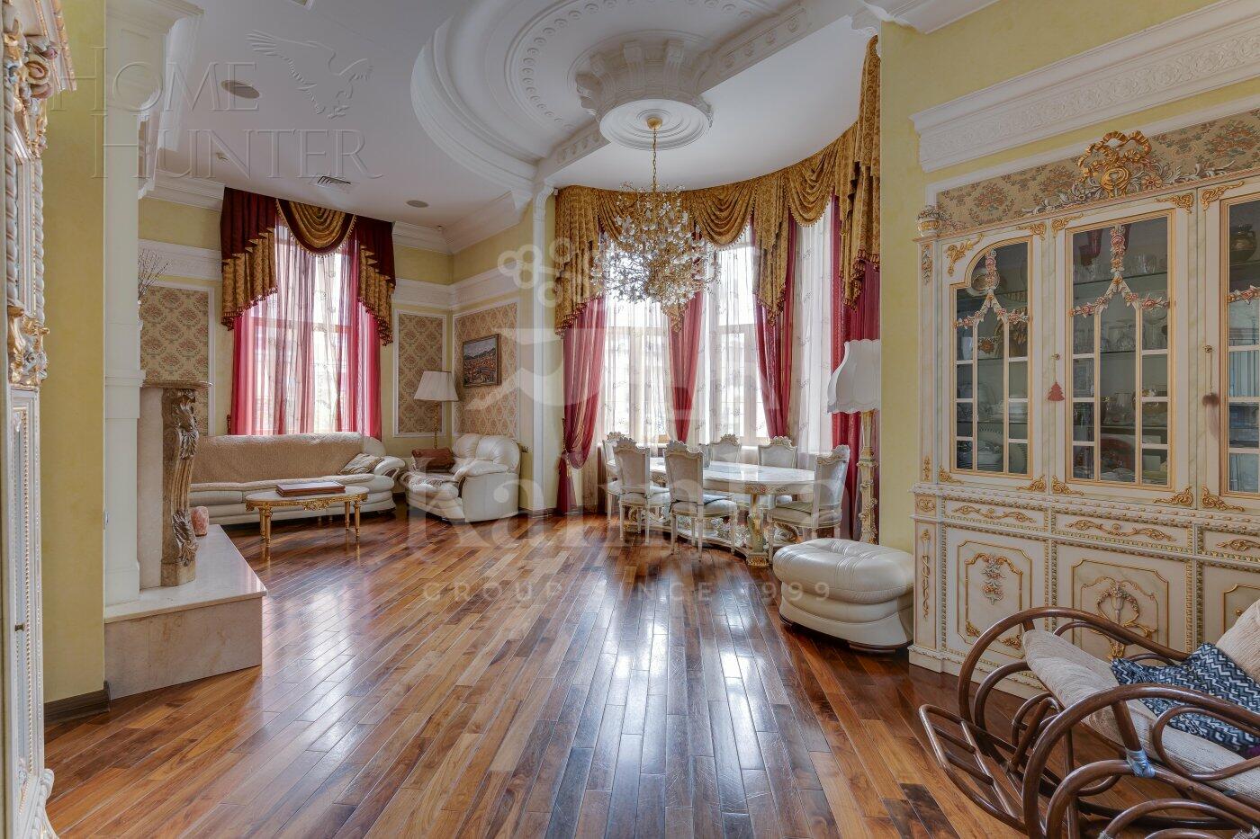 3-этажный коттедж 553 м² с отделкой