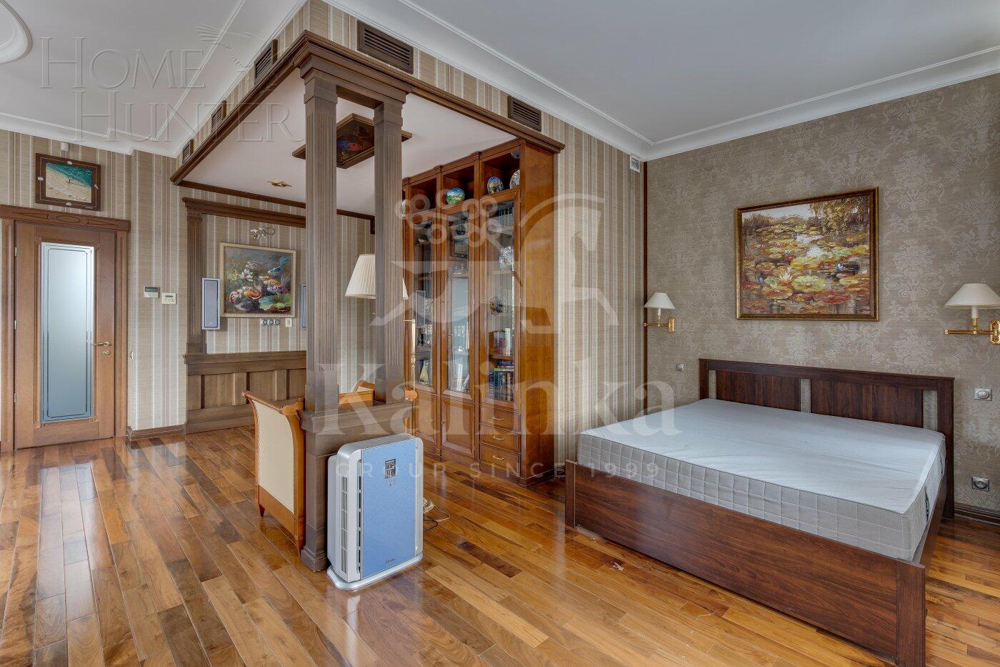 3-этажный коттедж 553 м² с отделкой