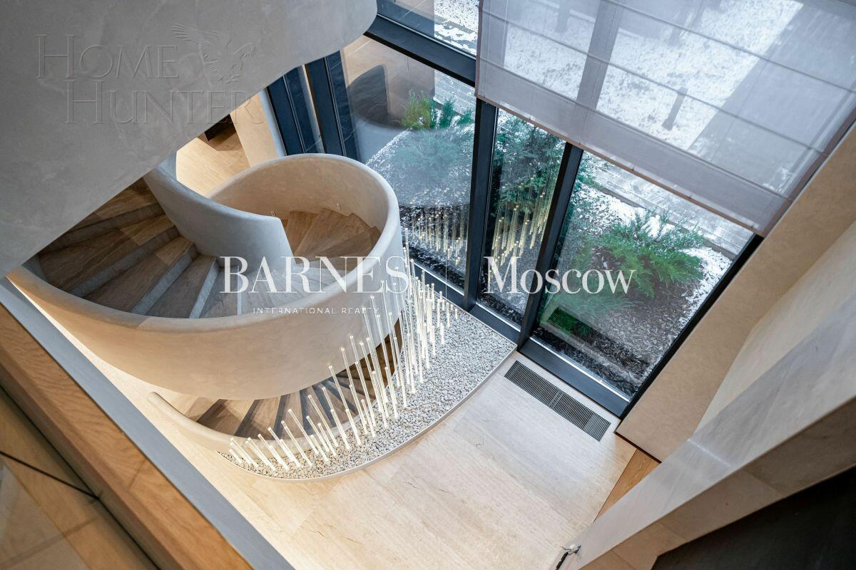 2-этажный коттедж 663 м² с отделкой