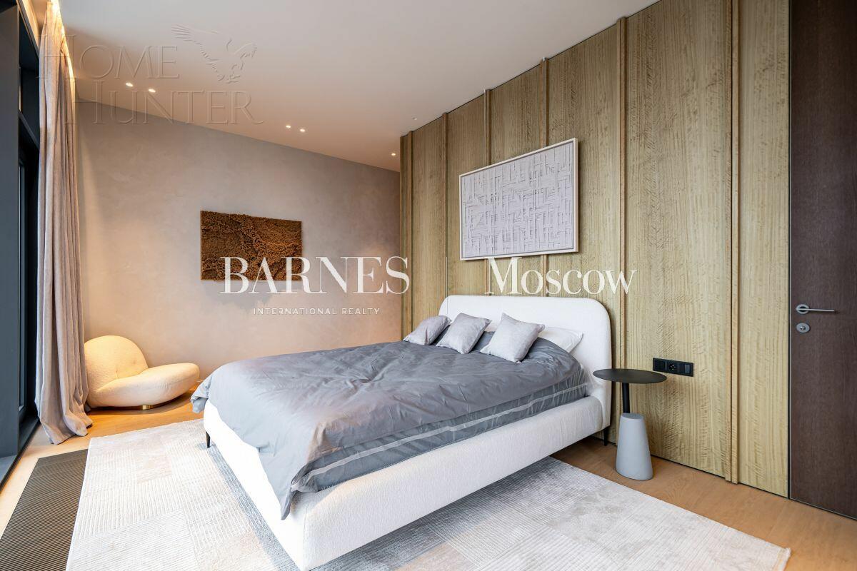 2-этажный коттедж 663 м² с отделкой