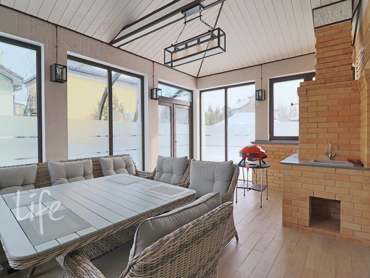 2-этажный коттедж 593 м² с отделкой