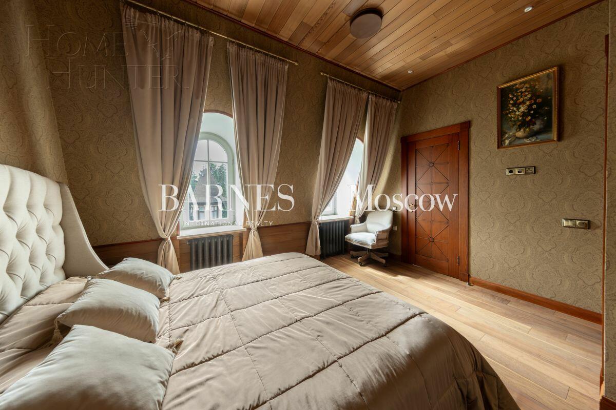 3-этажный таунхаус 395 м² с отделкой