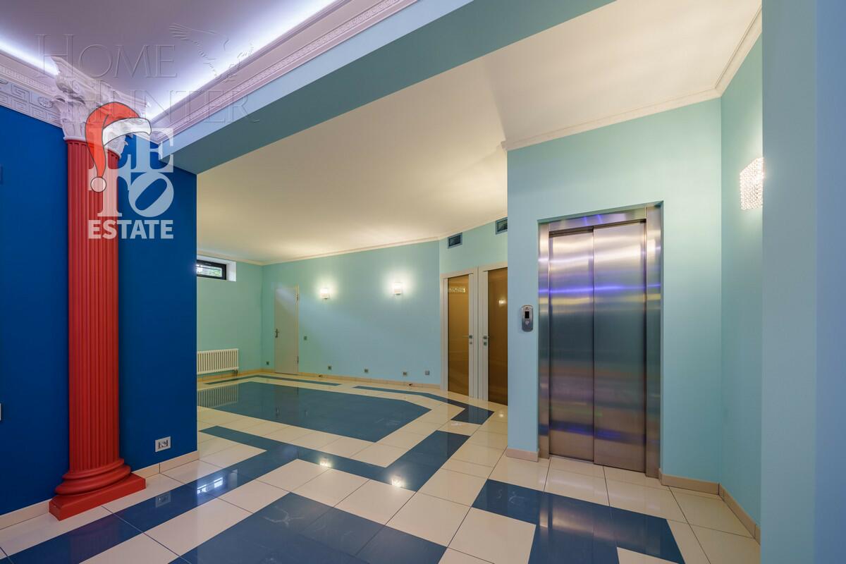 2-этажный коттедж 745 м² с отделкой