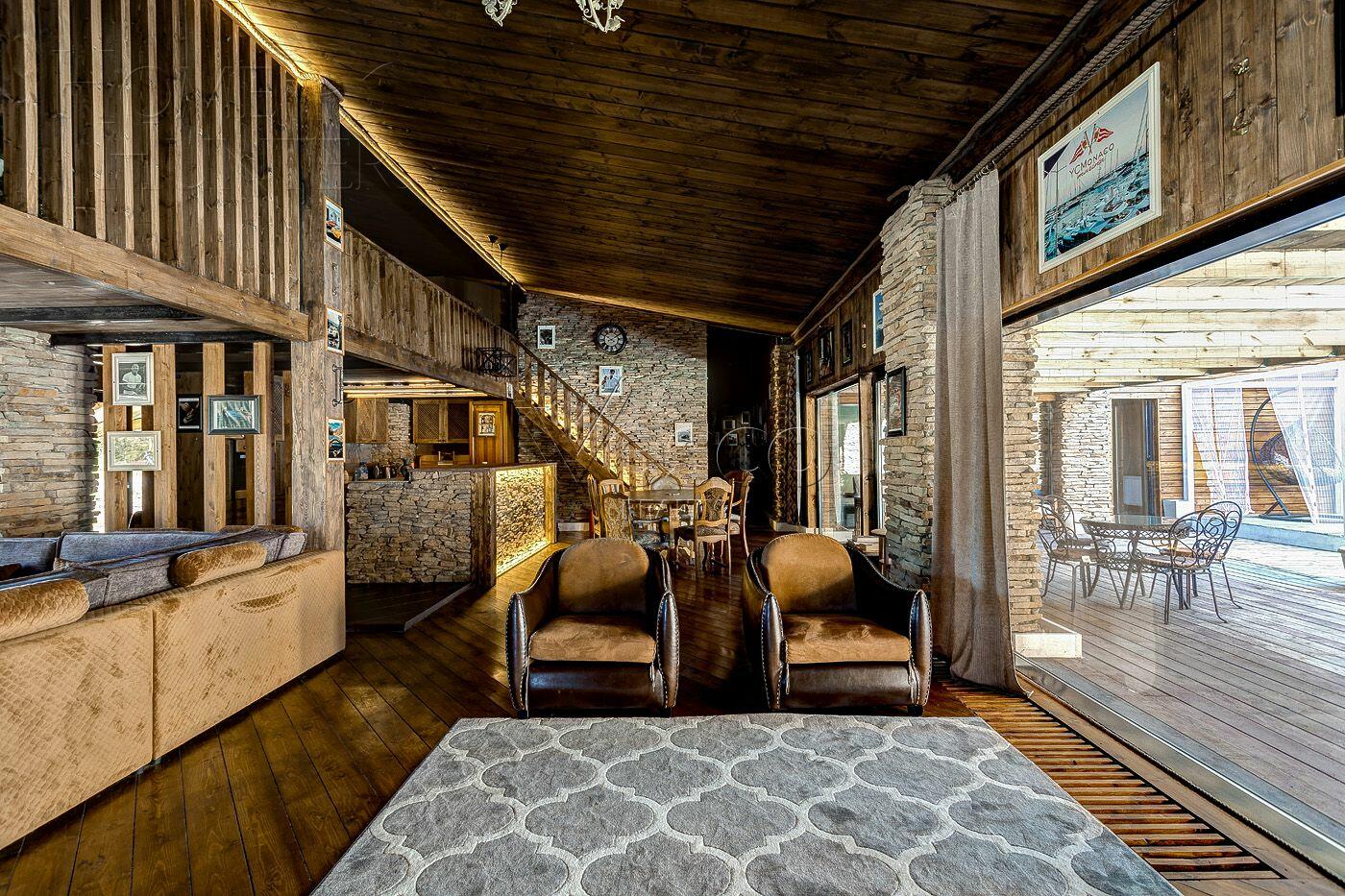 1-этажный коттедж 600 м² с отделкой