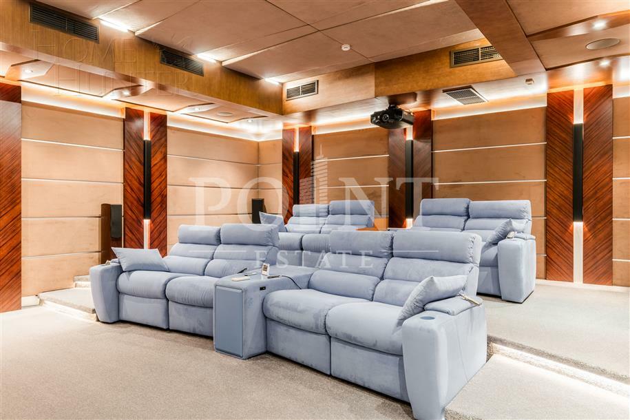 2-этажный коттедж 2 100 м² с отделкой