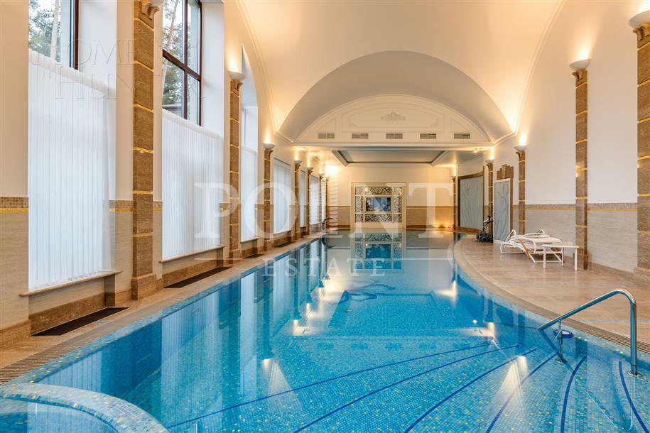 2-этажный коттедж 2 100 м² с отделкой