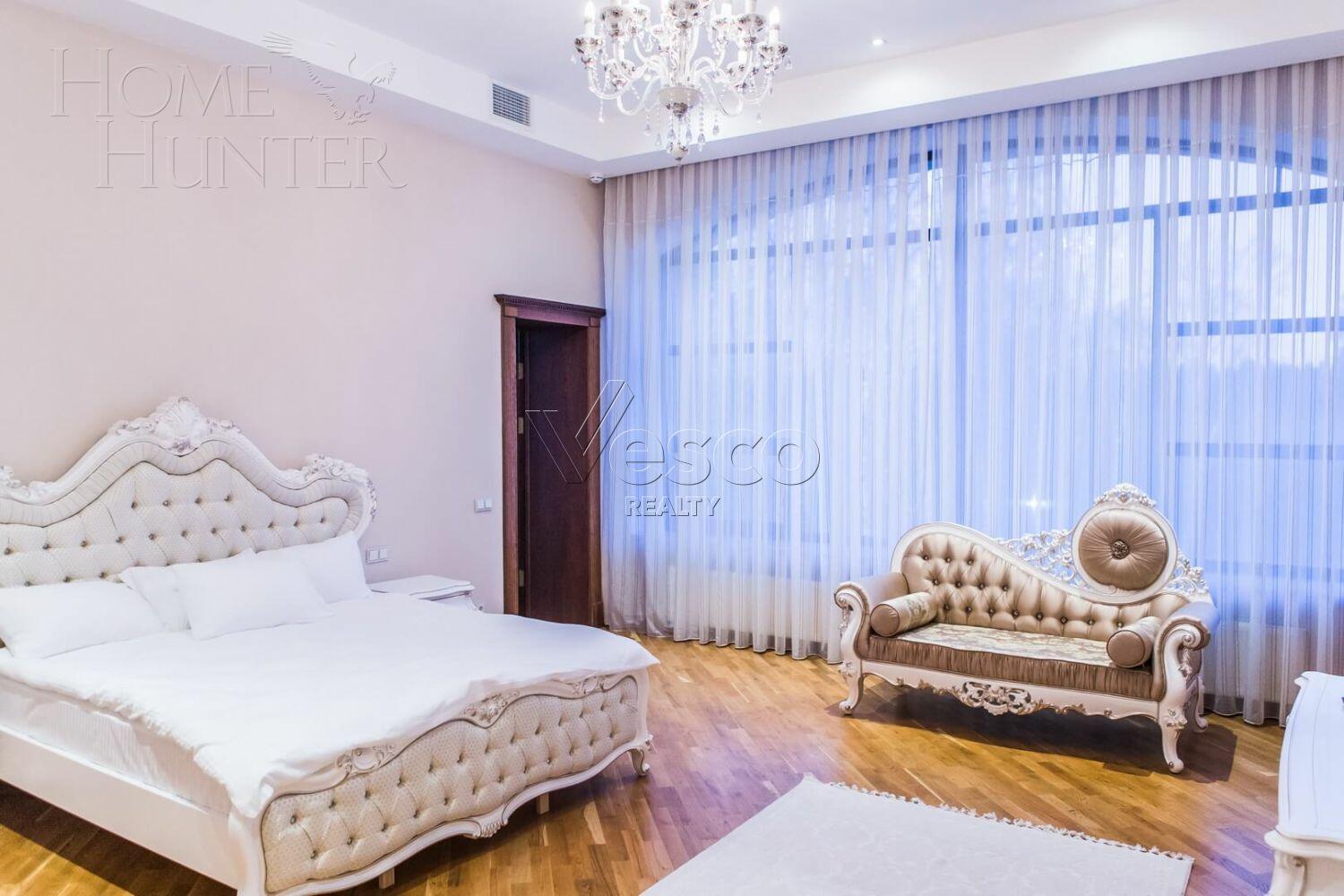 2-этажный коттедж 3 550 м² с отделкой