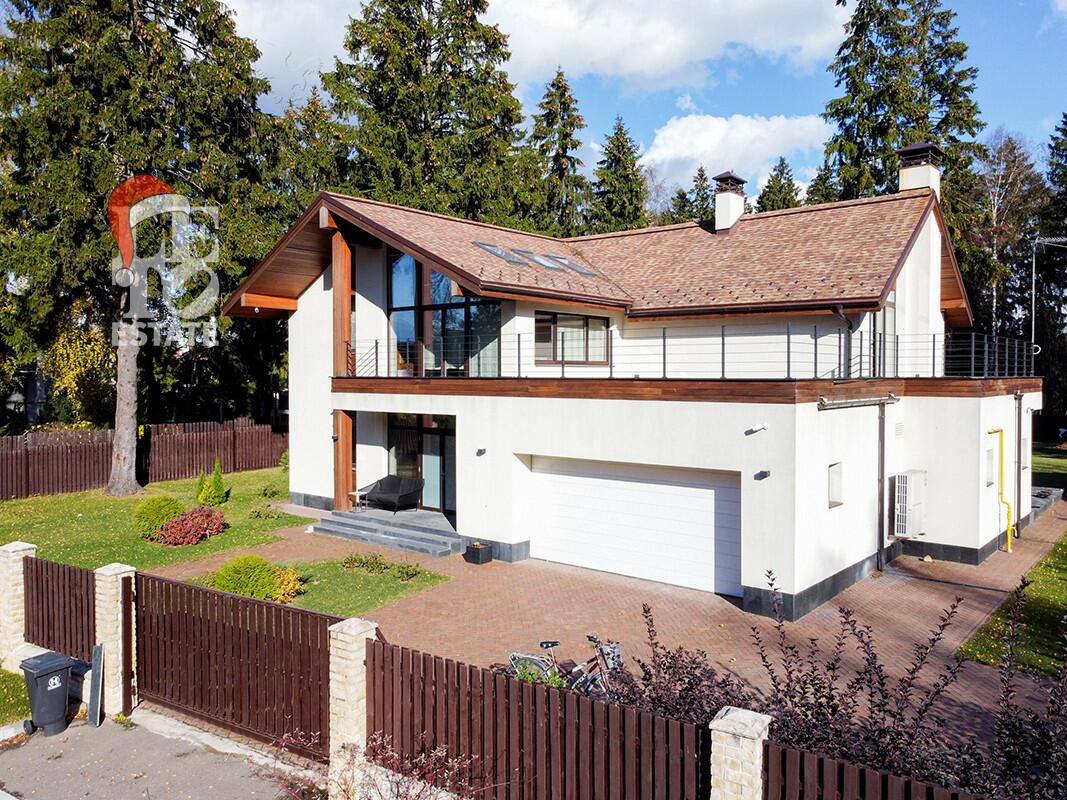 2-этажный коттедж 313 м² с отделкой