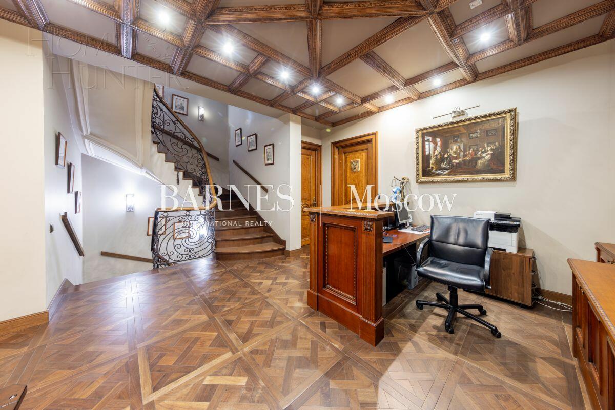 3-этажный таунхаус 395 м² с отделкой