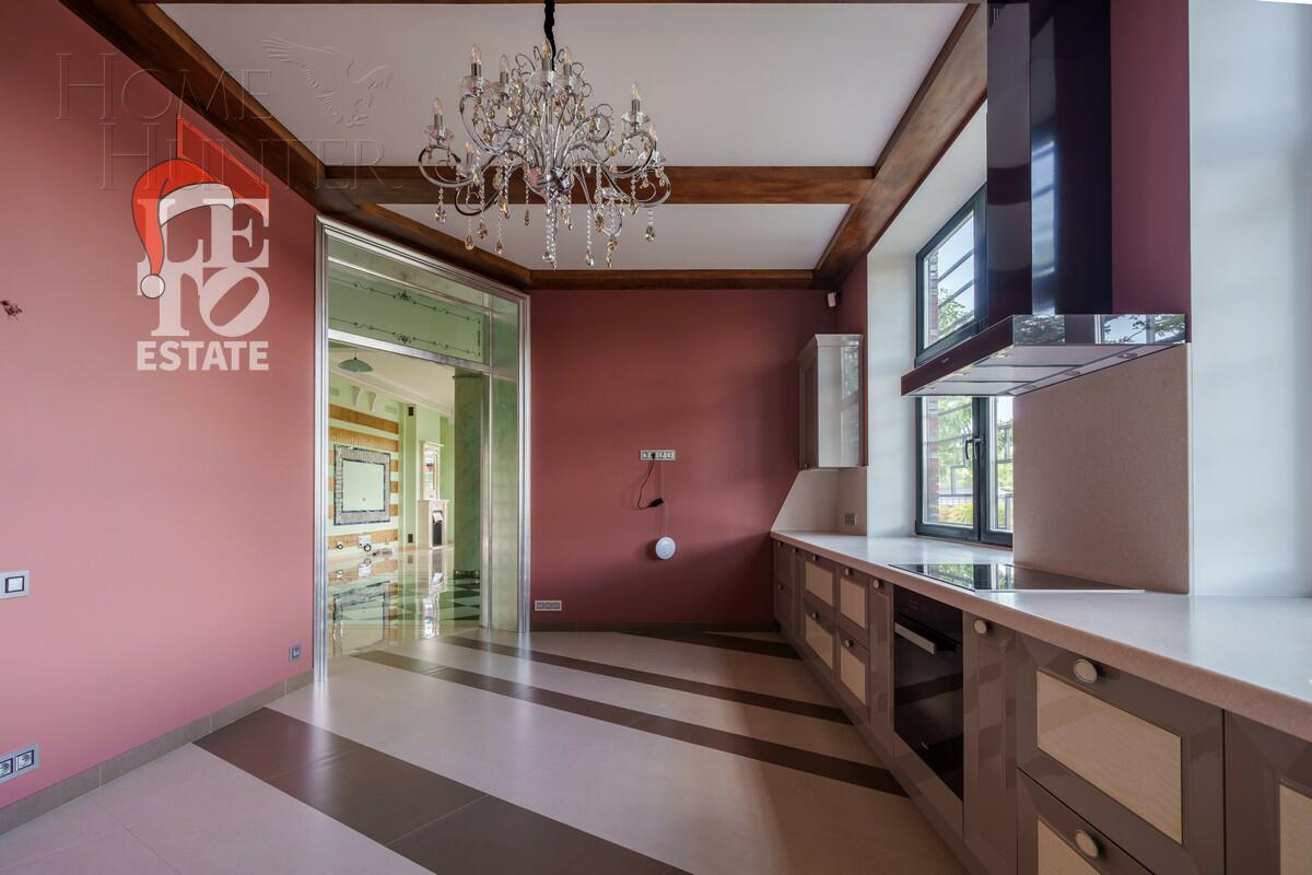 2-этажный коттедж 745 м² с отделкой