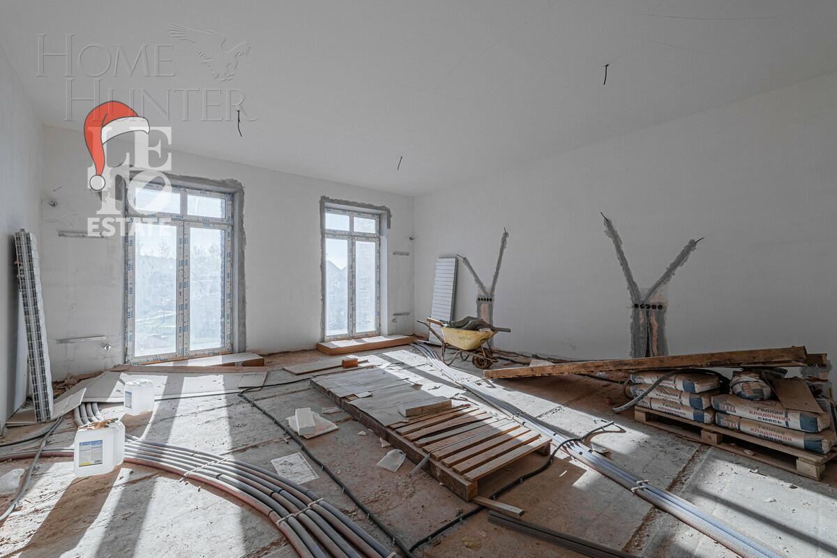 3-этажный коттедж 690 м² без отделки