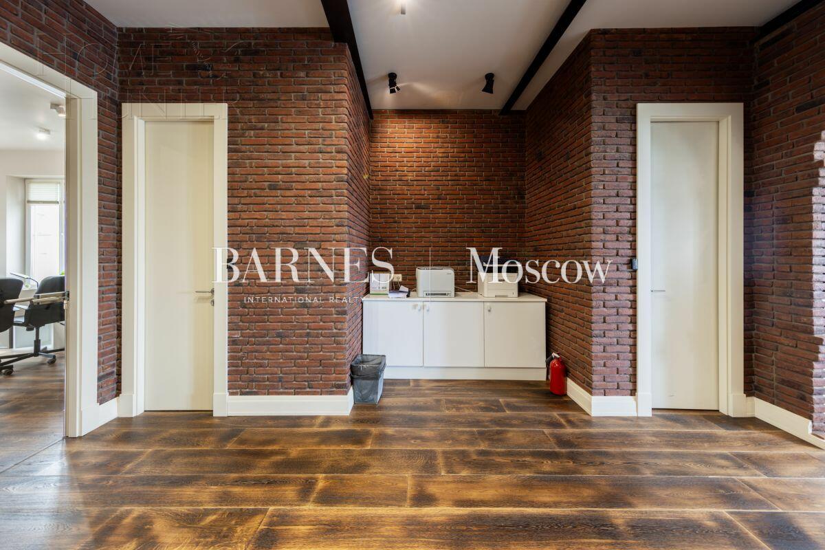 3-этажный таунхаус 395 м² с отделкой