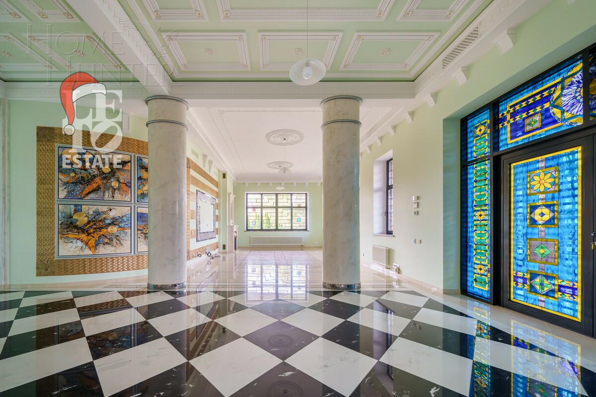 2-этажный коттедж 745 м² с отделкой