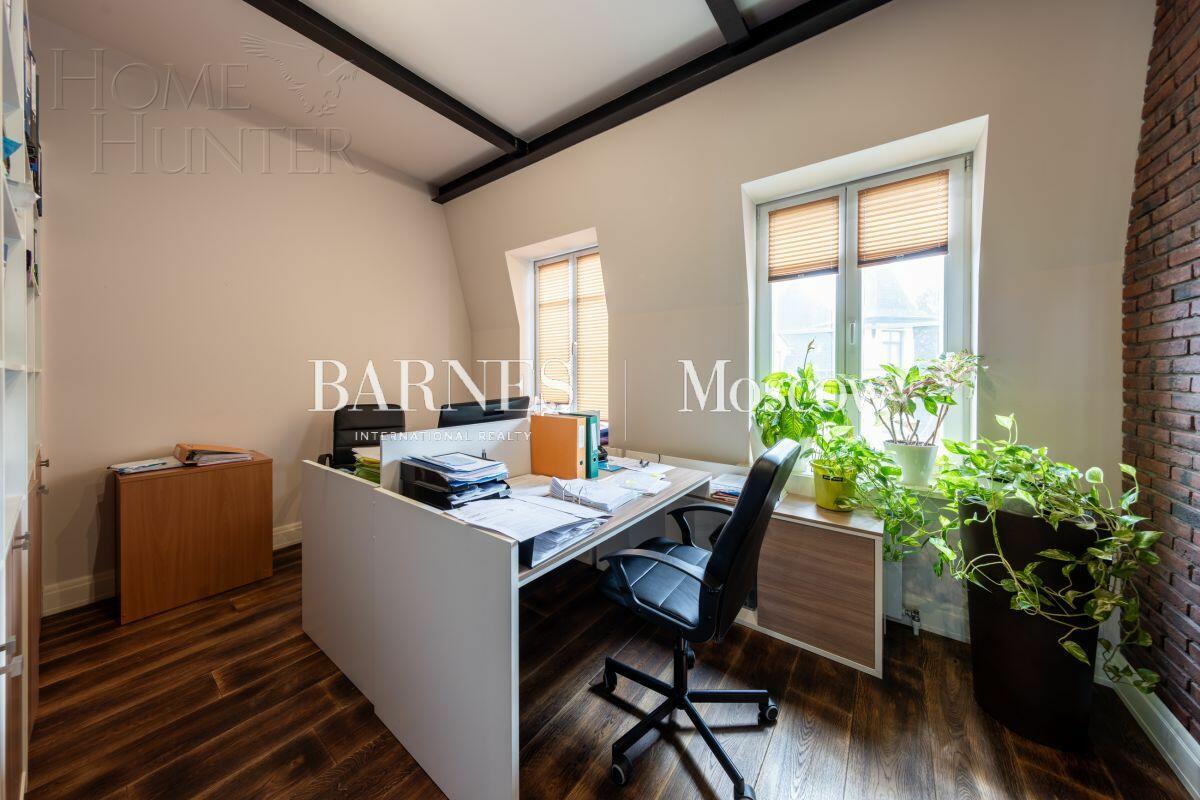 3-этажный таунхаус 395 м² с отделкой