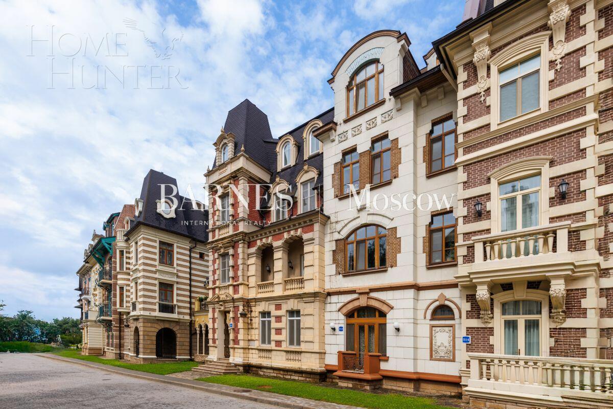 3-этажный таунхаус 395 м² с отделкой