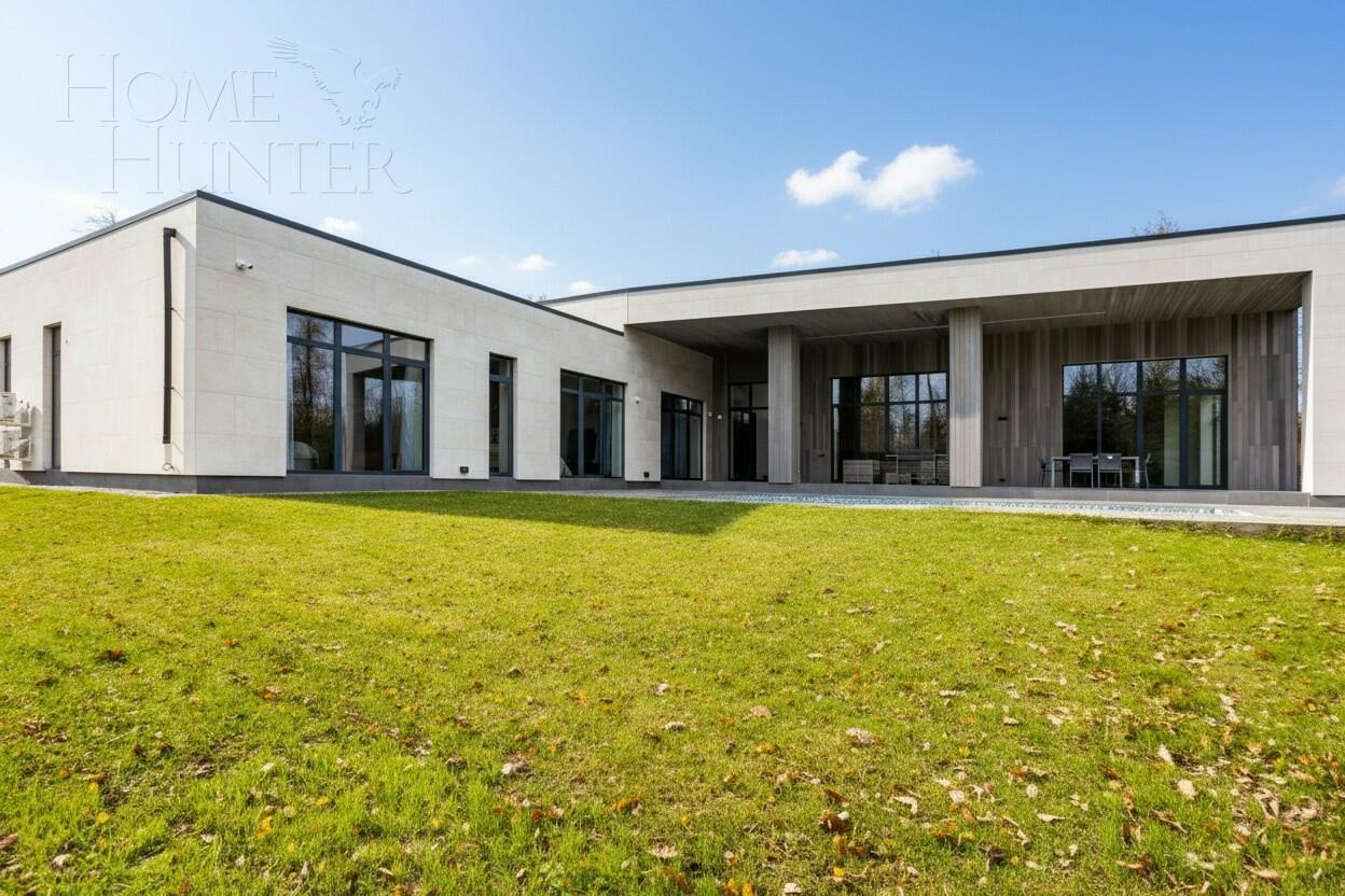1-этажный коттедж 440 м² с отделкой