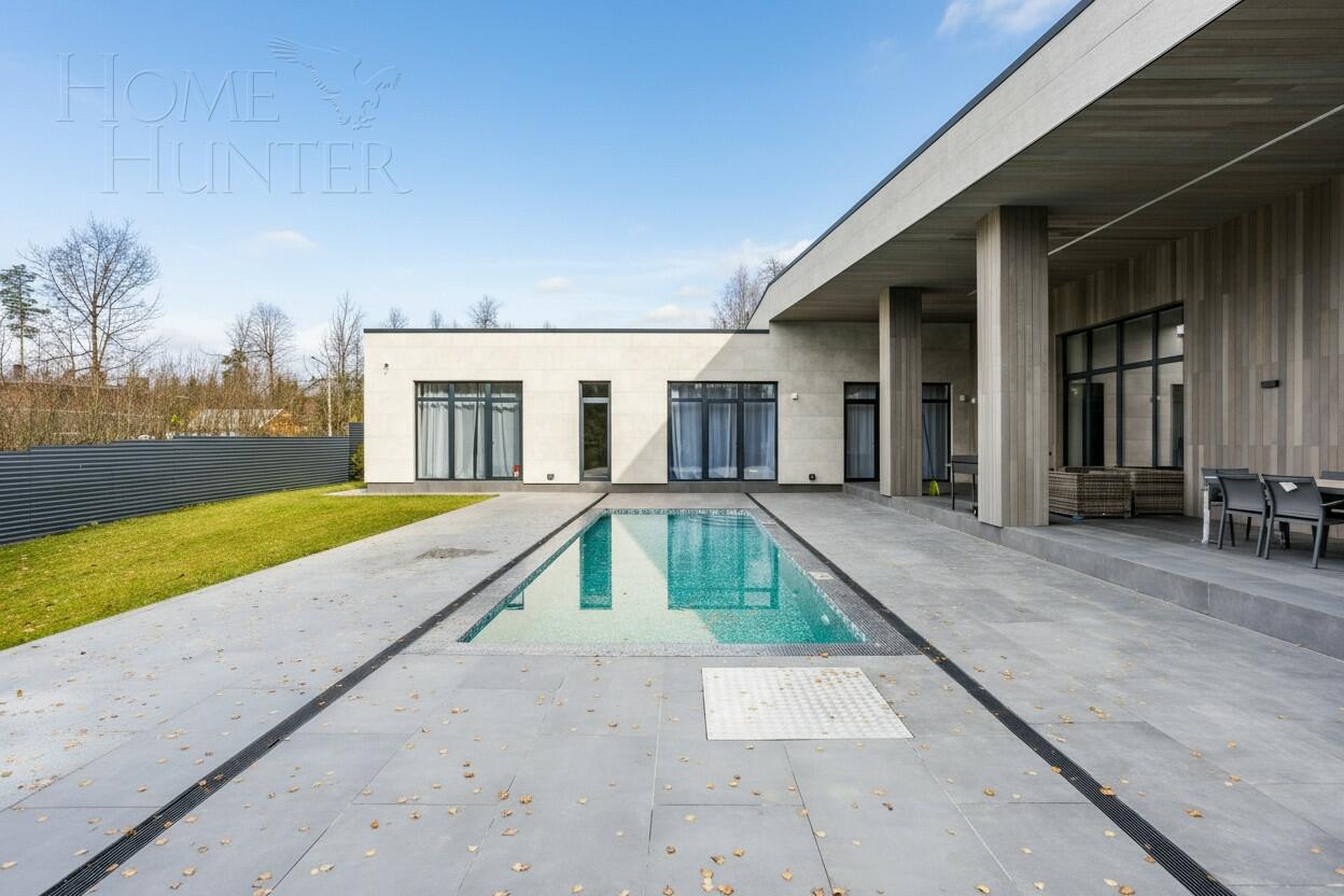 1-этажный коттедж 440 м² с отделкой