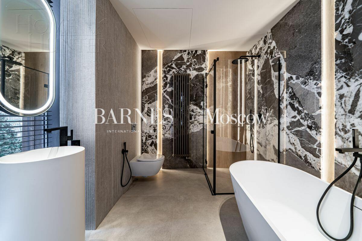 2-этажный коттедж 663 м² с отделкой