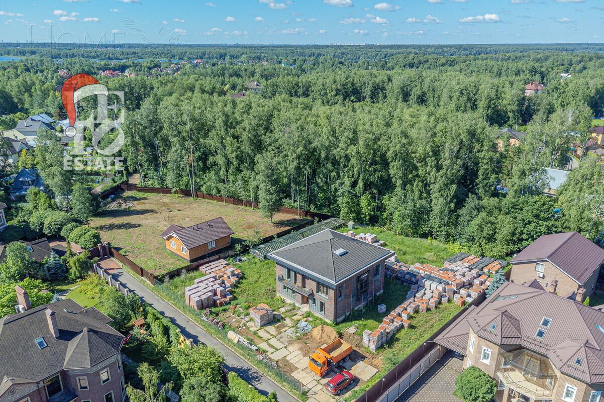 2-этажный коттедж 498 м² без отделки