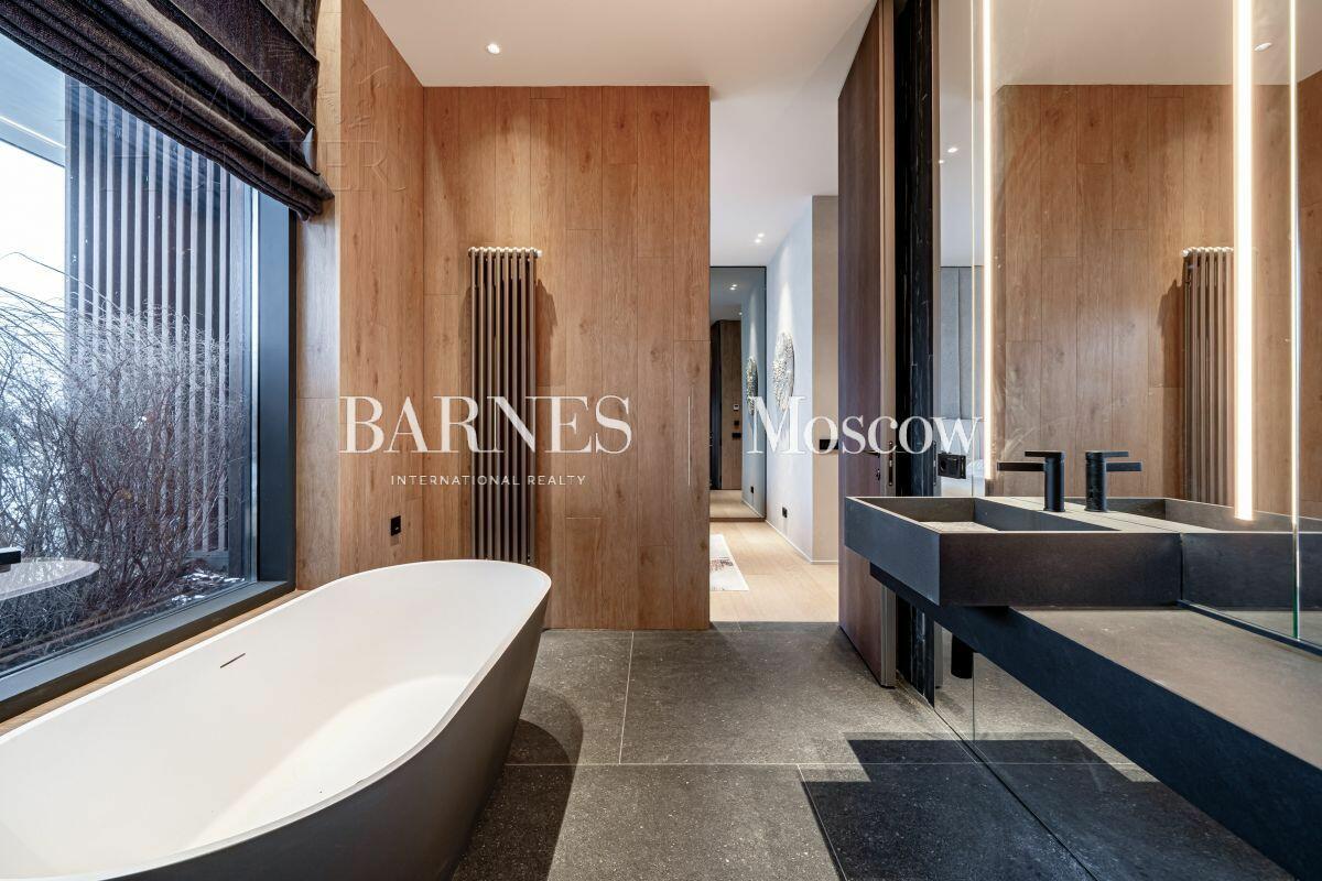 2-этажный коттедж 663 м² с отделкой