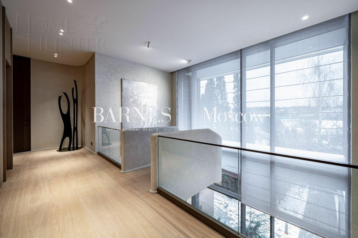 2-этажный коттедж 663 м² с отделкой