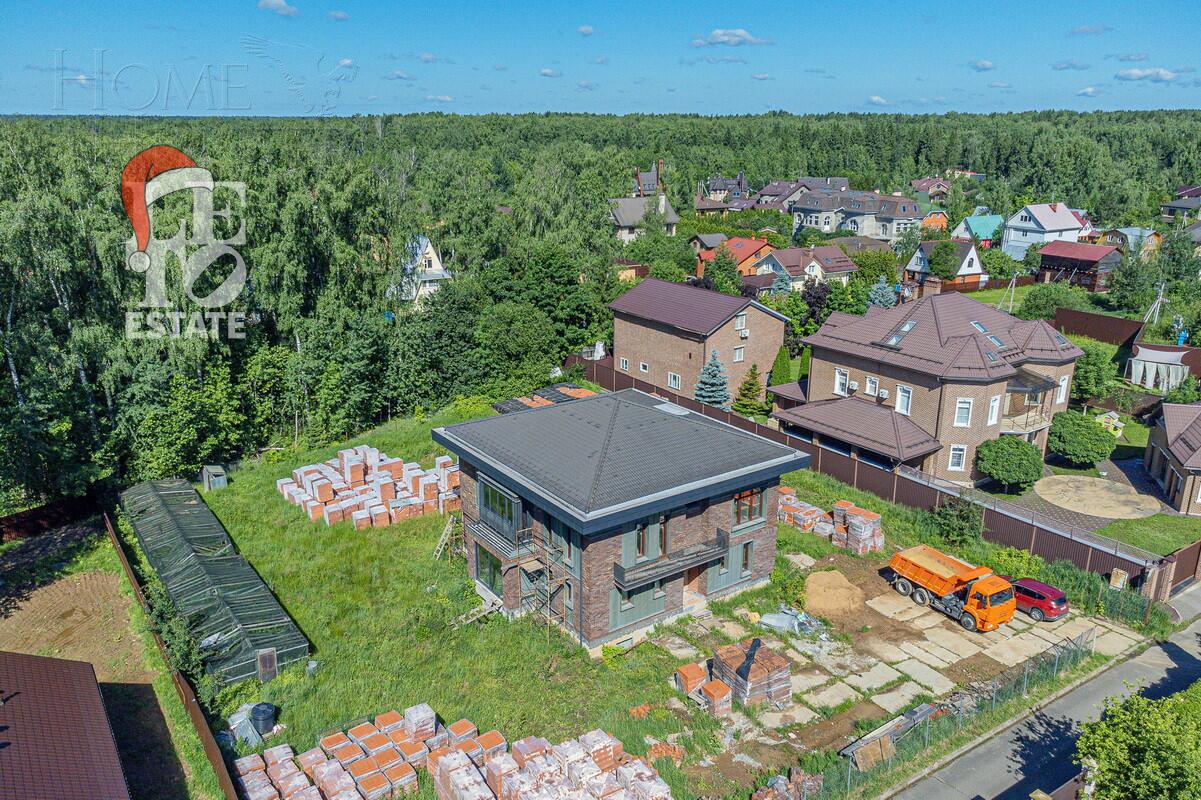 2-этажный коттедж 498 м² без отделки