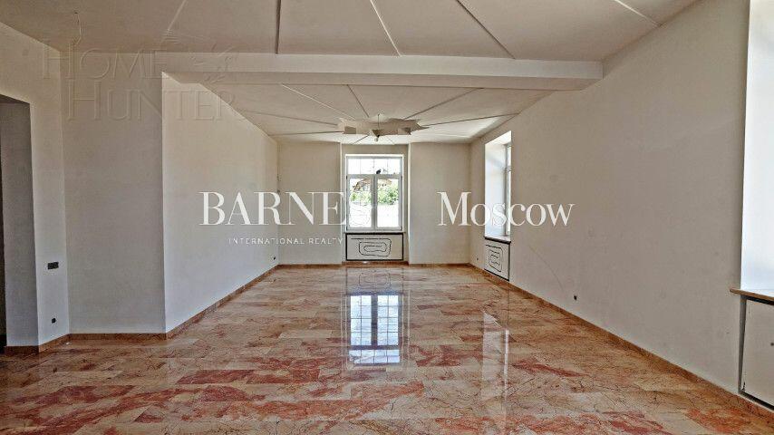 2-этажный коттедж 1 000 м² с отделкой