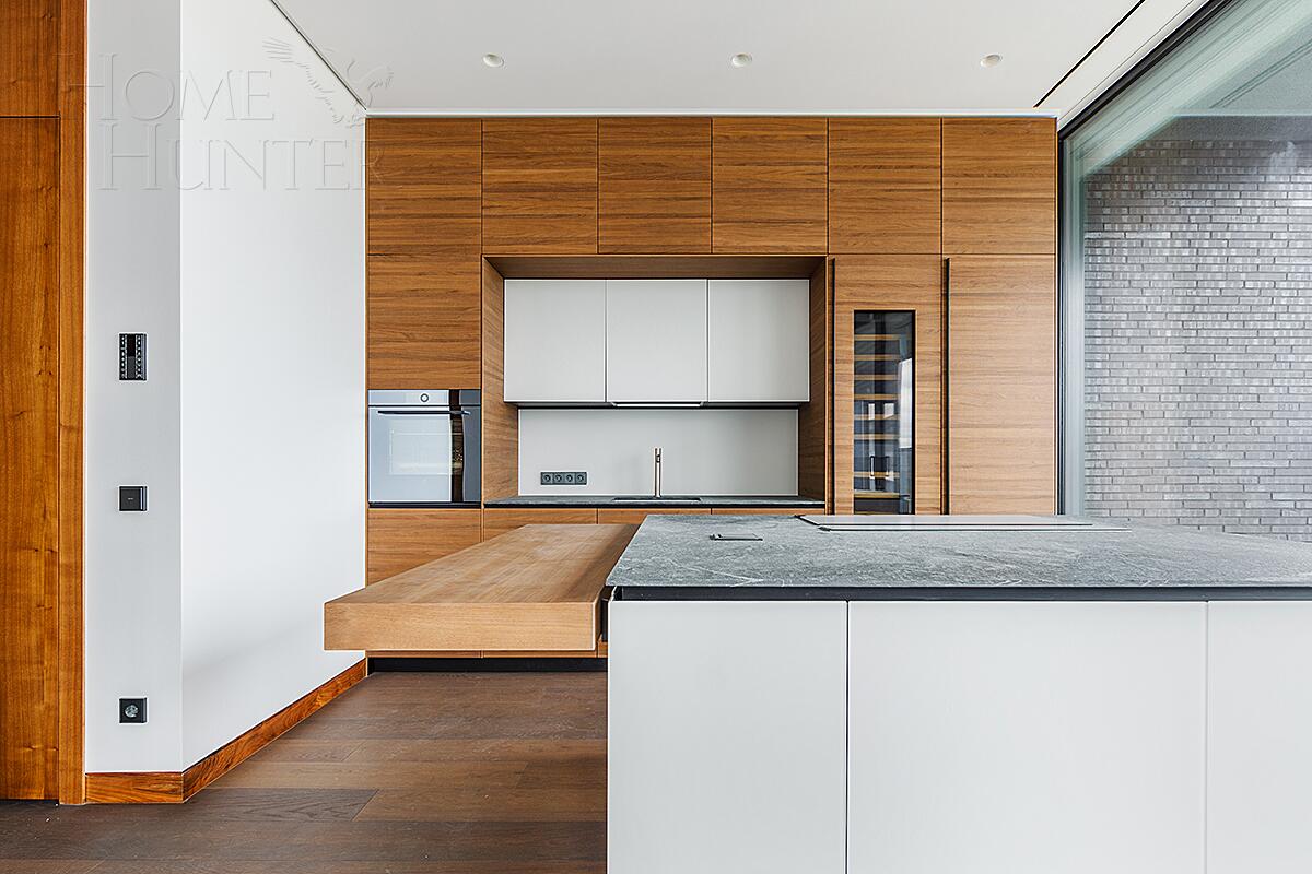 3-КОМН. КВАРТИРА С ОТДЕЛКОЙ 105.6 М² НА 10 ЭТАЖЕ