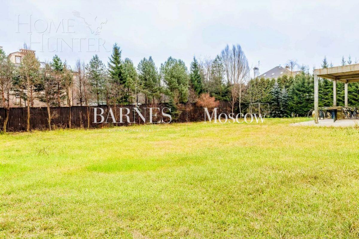 2-этажный коттедж 1 018 м² без отделки