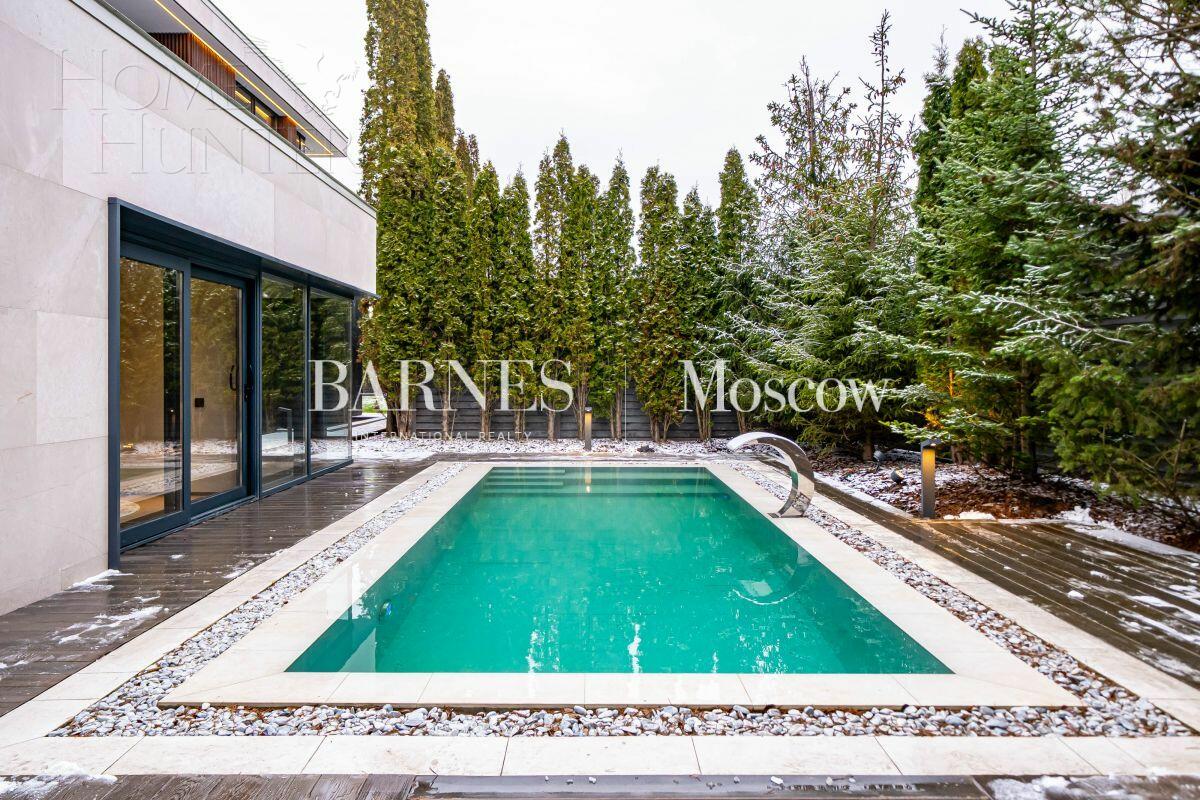 2-этажный коттедж 663 м² с отделкой