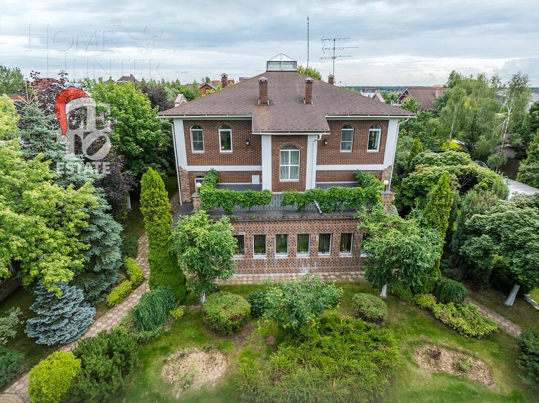 2-этажный коттедж 461.4 м² с отделкой