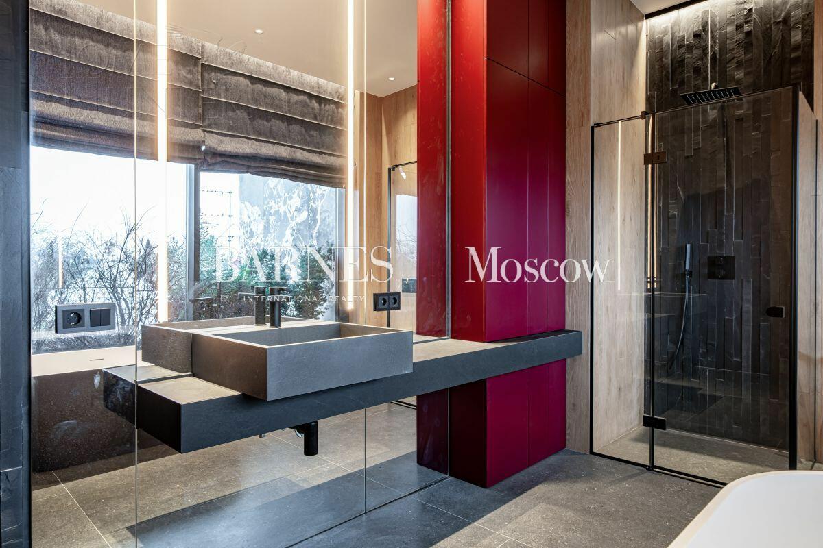 2-этажный коттедж 663 м² с отделкой