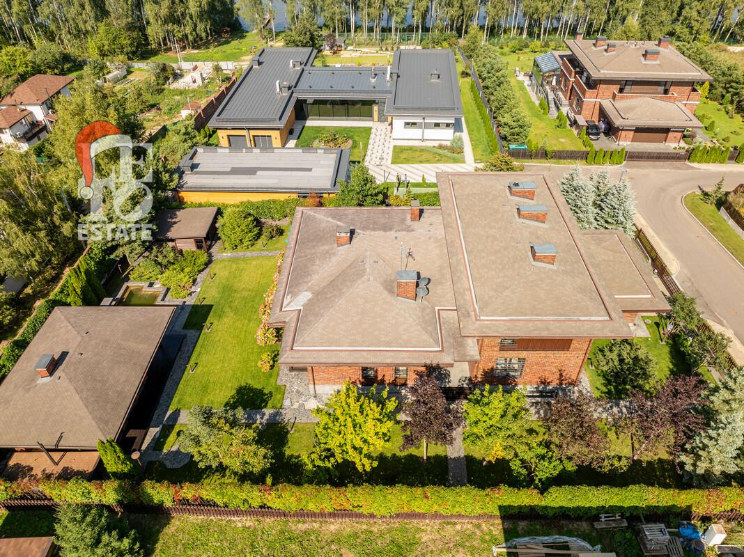 2-этажный коттедж 745 м² с отделкой