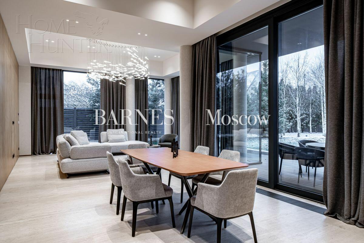 2-этажный коттедж 663 м² с отделкой