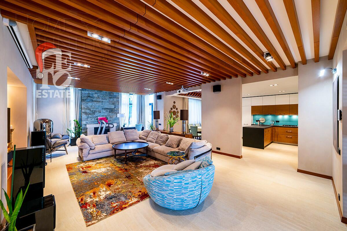 2-этажный коттедж 313 м² с отделкой