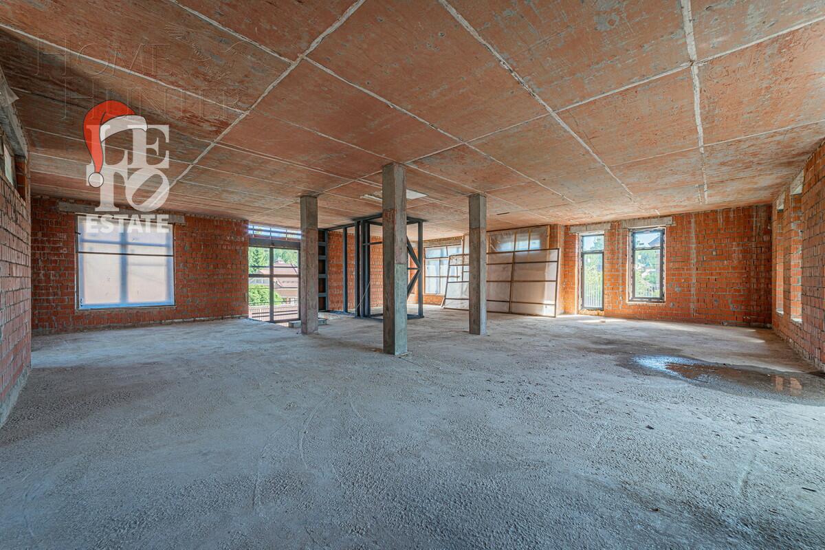 2-этажный коттедж 498 м² без отделки