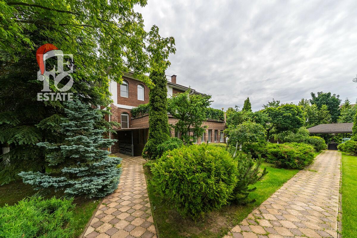 2-этажный коттедж 461.4 м² с отделкой