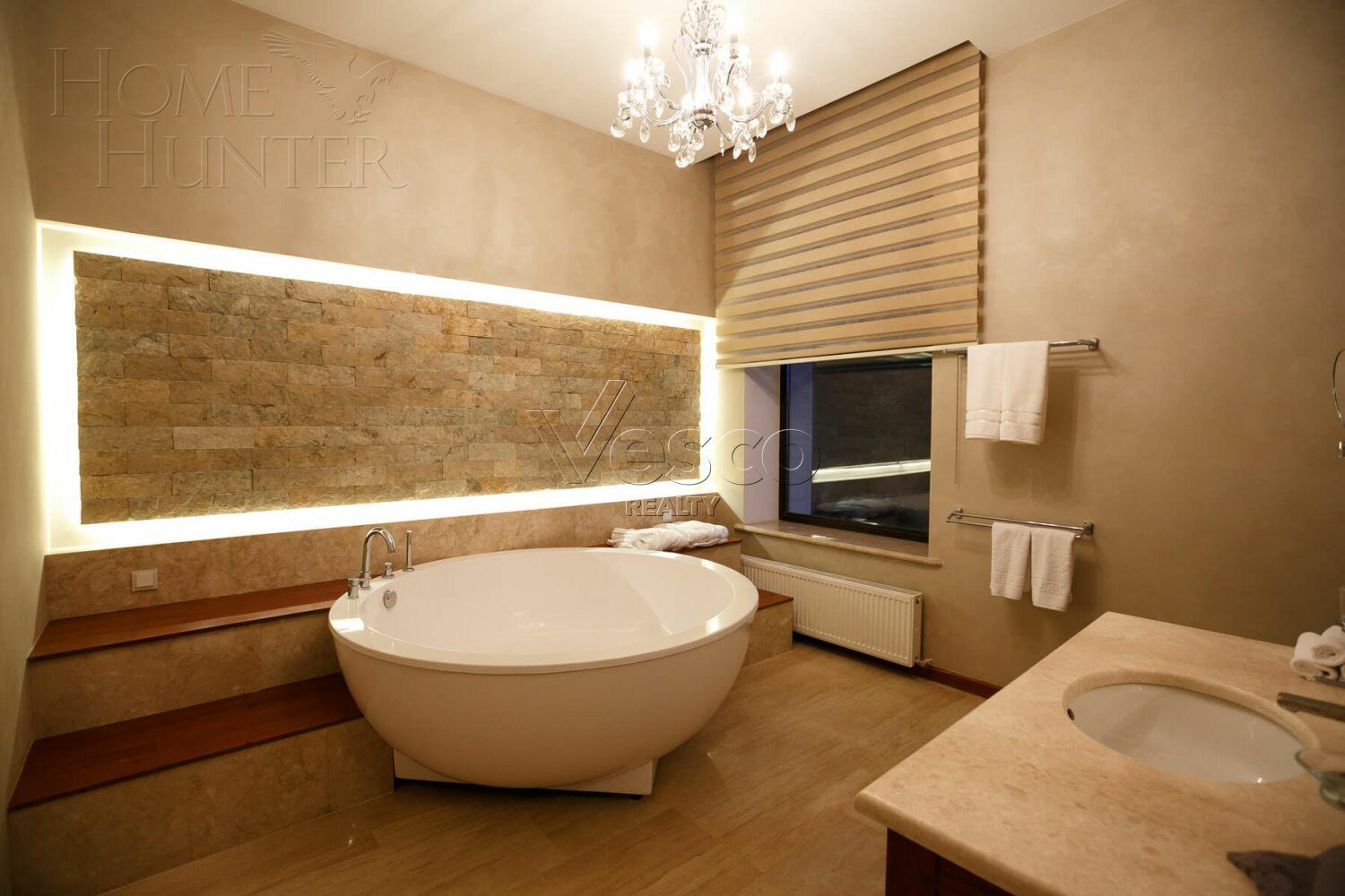 2-этажный коттедж 3 550 м² с отделкой