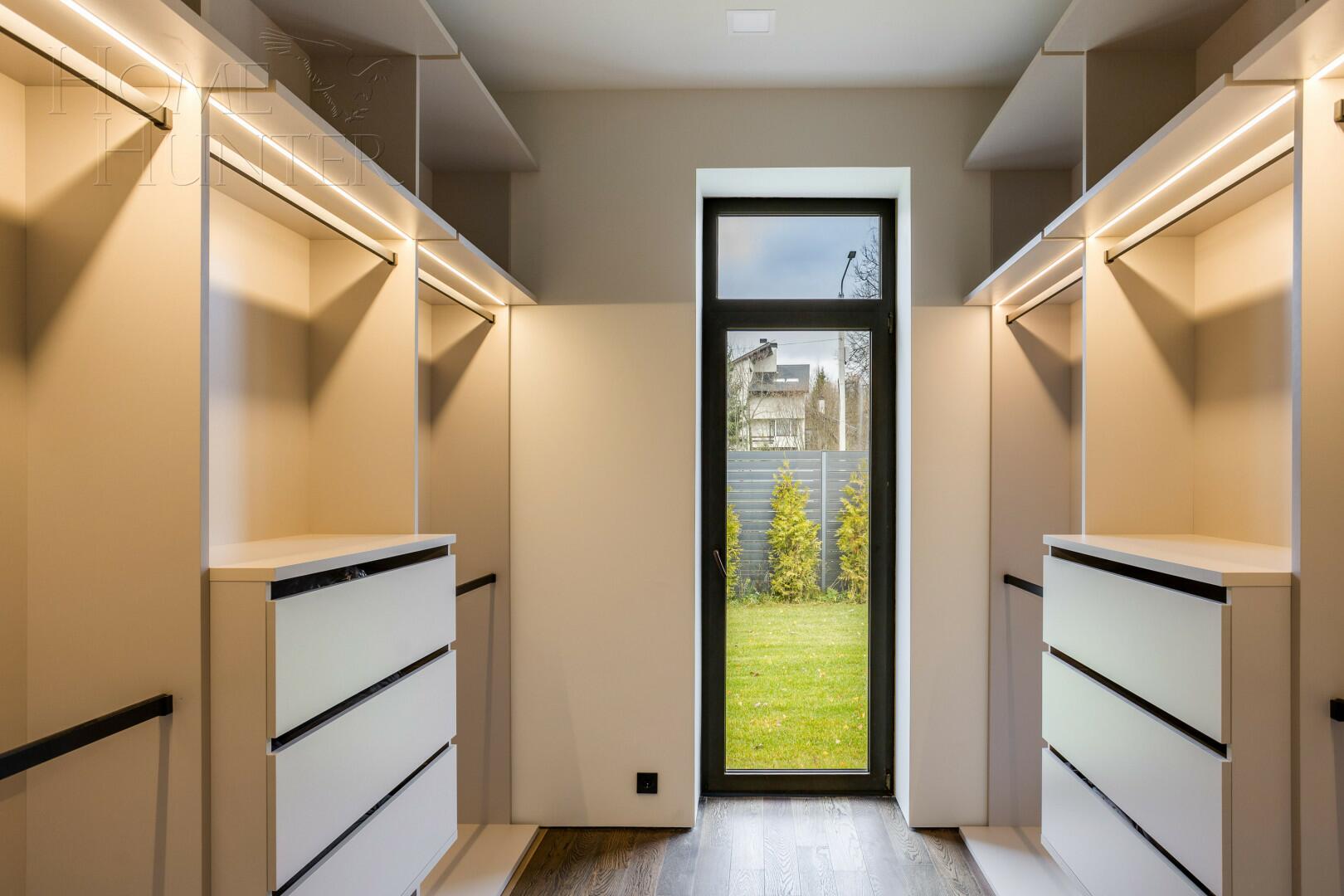 1-этажный коттедж 440 м² с отделкой