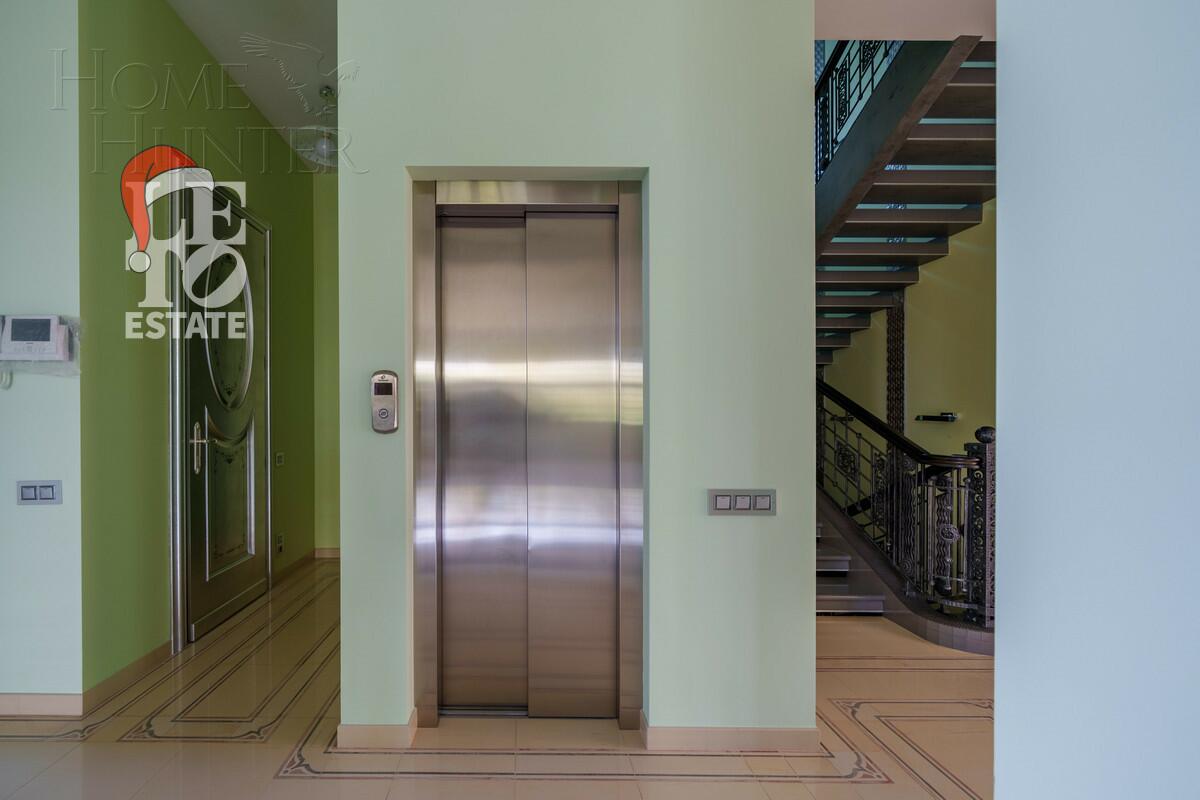 2-этажный коттедж 745 м² с отделкой