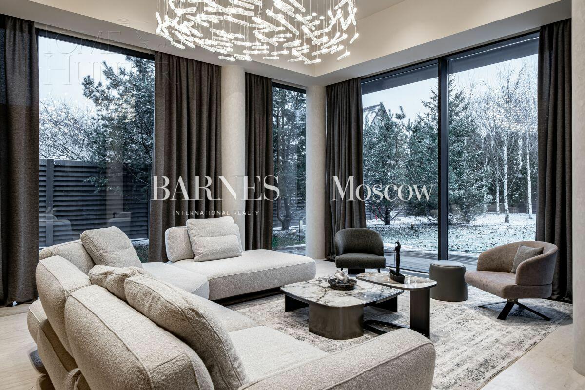 2-этажный коттедж 663 м² с отделкой