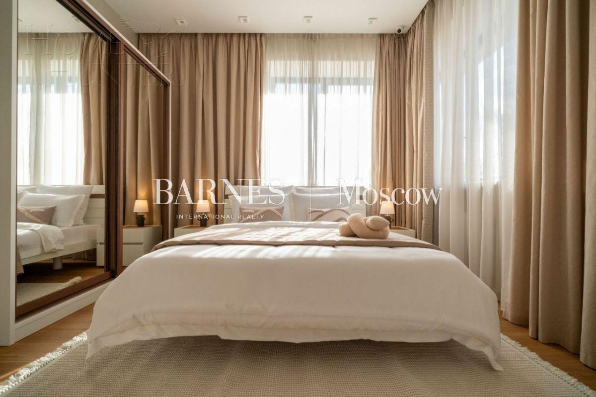 2-этажный коттедж 593 м² с отделкой