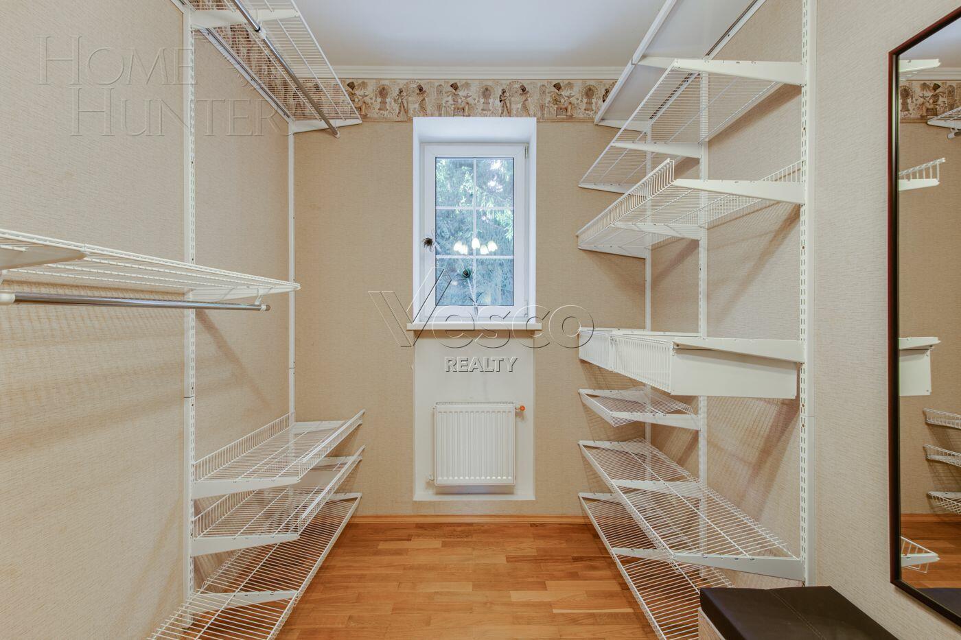 2-этажный коттедж 350 м² с отделкой