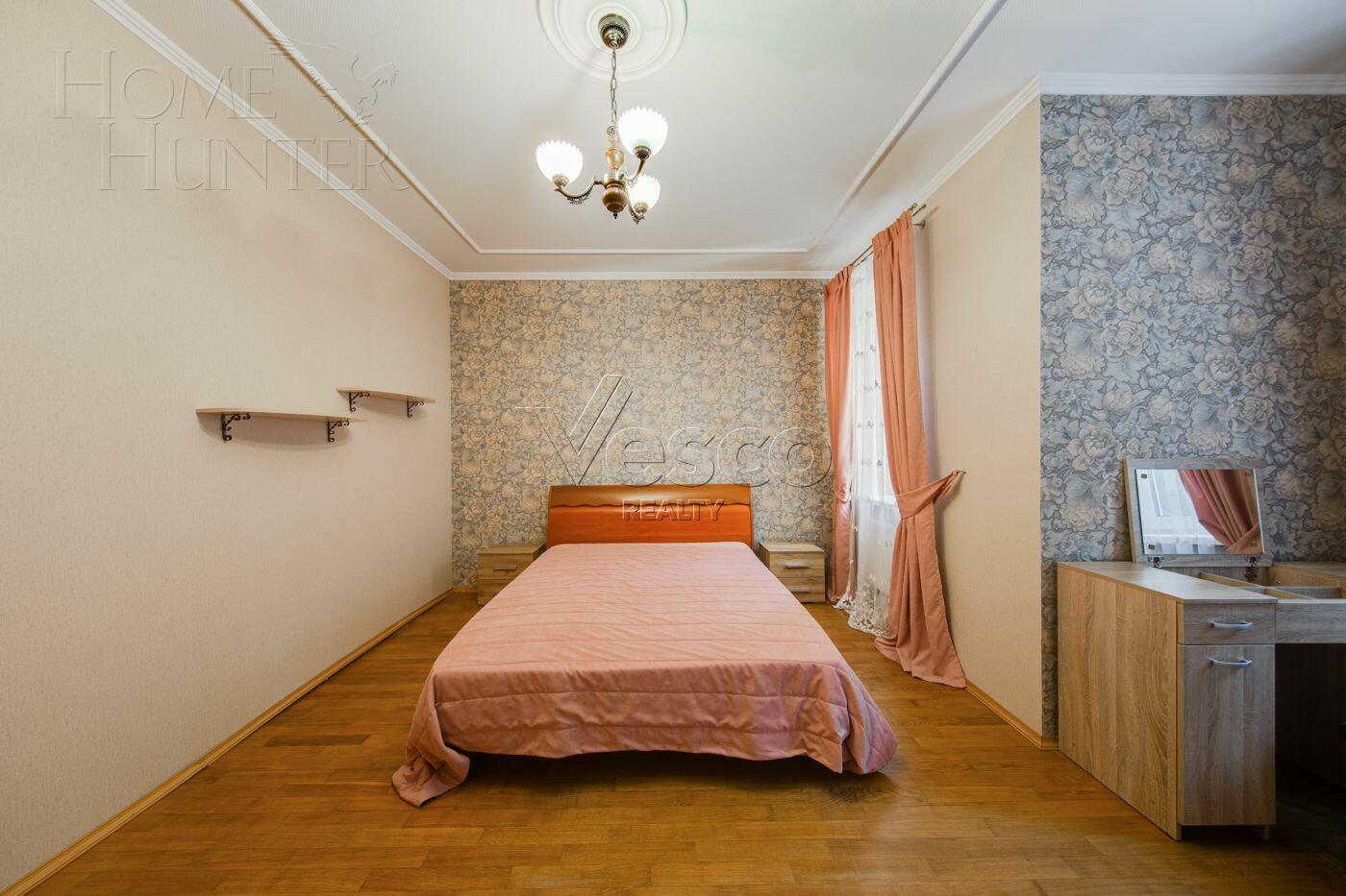 2-этажный коттедж 350 м² с отделкой