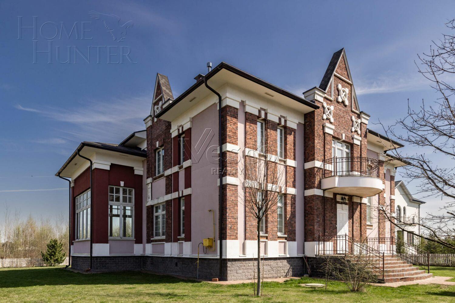 2-этажный коттедж 343.5 м² с отделкой