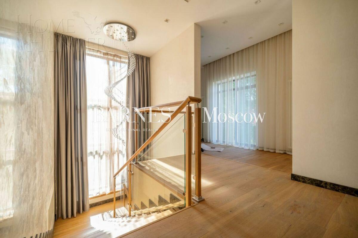 2-этажный коттедж 593 м² с отделкой