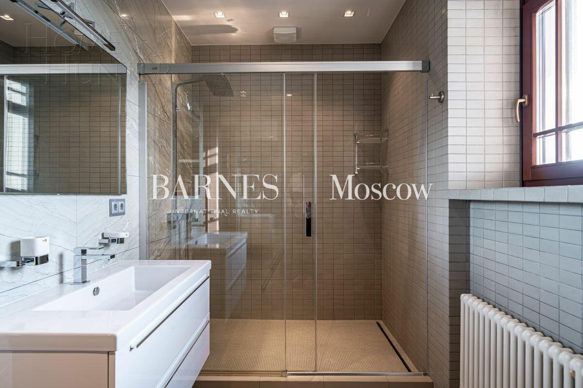 2-этажный коттедж 1 157 м² с отделкой