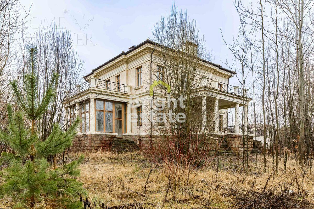 2-этажный коттедж 688 м² без отделки