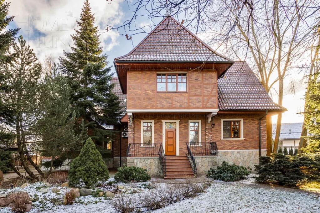 2-этажный коттедж 490 м² с отделкой